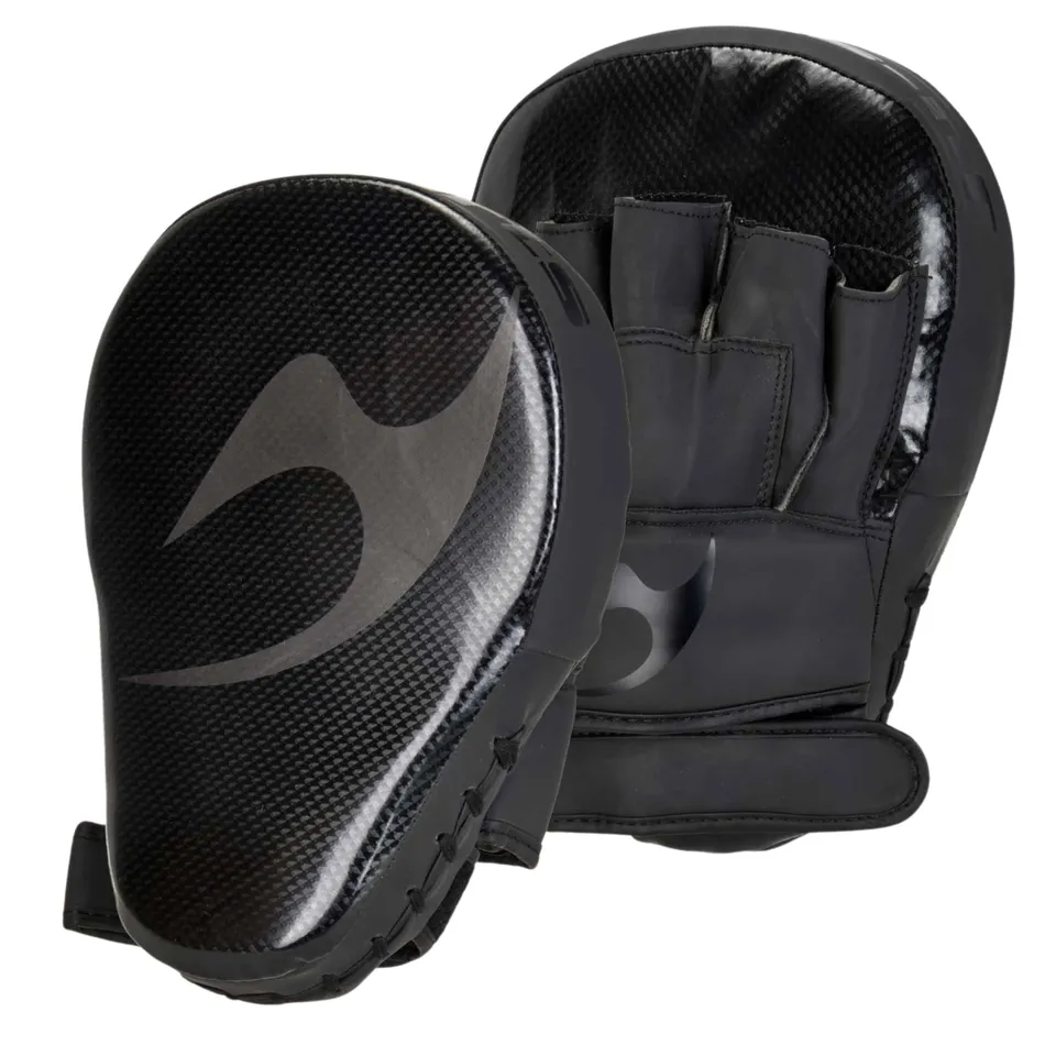 ju-sports-assassin-handpratzen-boxpratzen-carbon-pu-paar image 1